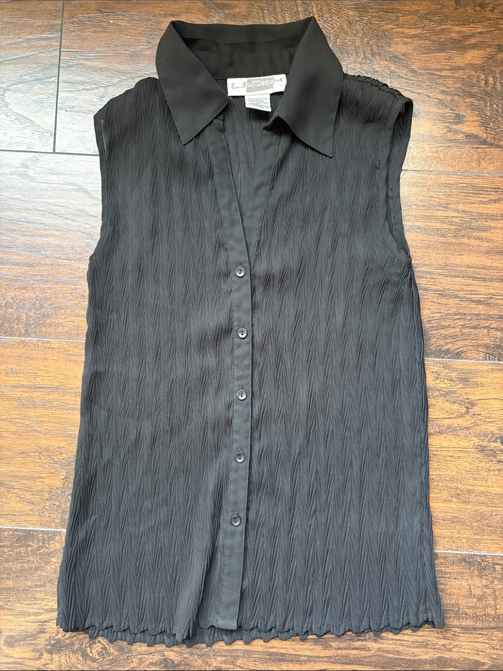 E. K. Designs Y2K Black Pleated Button-Front Top